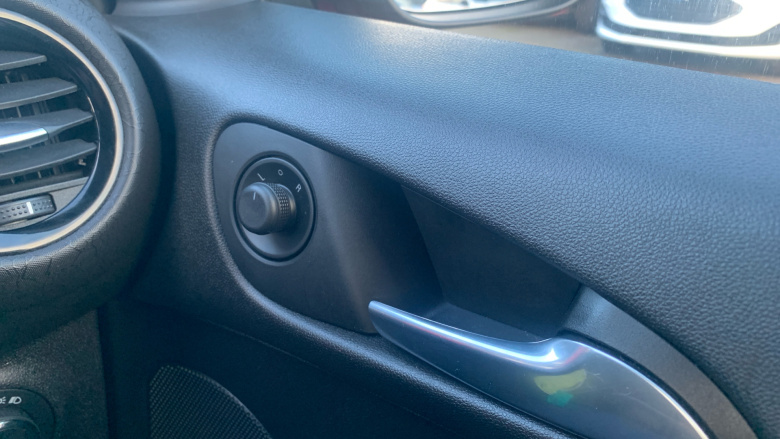 Vauxhall Adam 1.2i Energised 3dr Petrol Hatchback